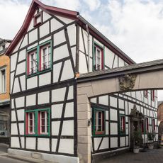 Heisterbacher Straße 132