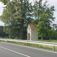 Kaplička jižně od Horního Pihelu