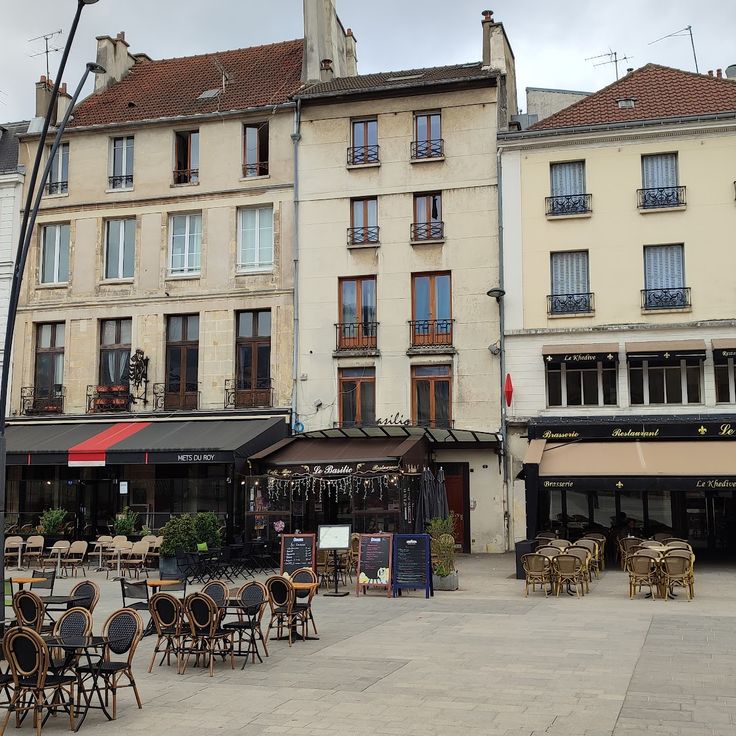 Le Khédive