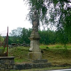 Socha Panny Marie u silnice severně od Světlé nad Sázavou