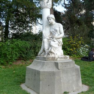 Monument à Gabriel de Mortillet