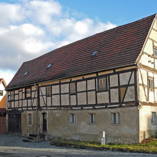 Wohnhaus Dorfplatz 15