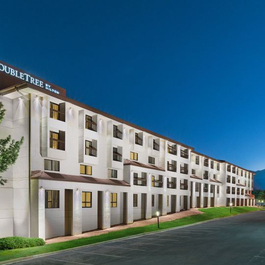 DoubleTree by Hilton Hotel Colorado Springs