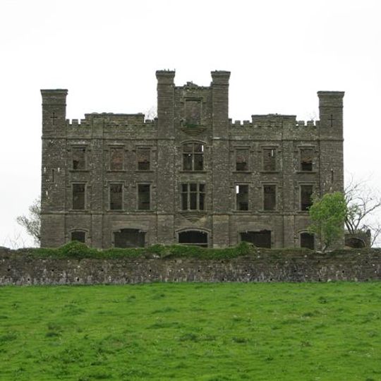 Altinaghree Castle