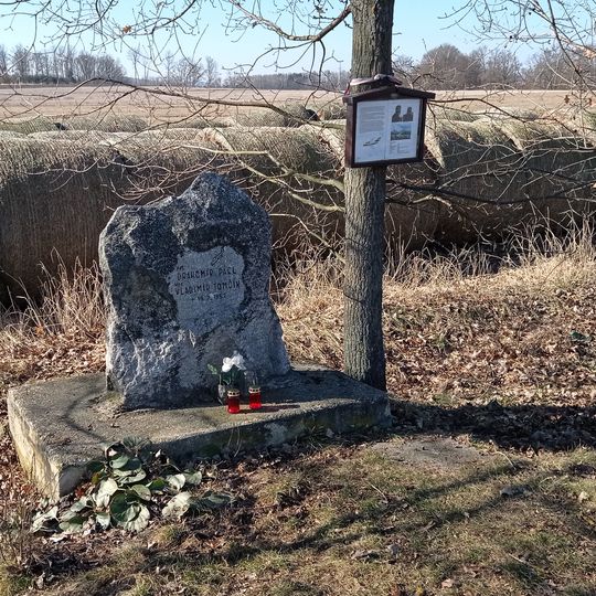 Aircraft accident memorial