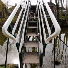 Voetgangersbrug over het Kanaal Baflo-Mensingeweer (hoogholtje)
