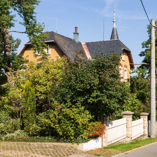 Villa mit Villengarten und Einfriedung Bahnhofstraße 7