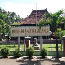 Anjuk Ladang Museum