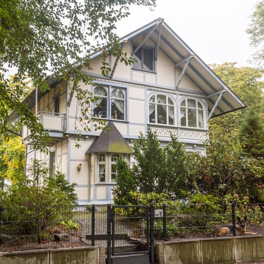 Wohnhaus Maxim-Gorki-Straße 51