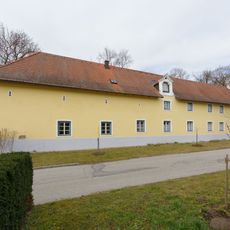 Wirtschaftsgebäude, Wohnhaus