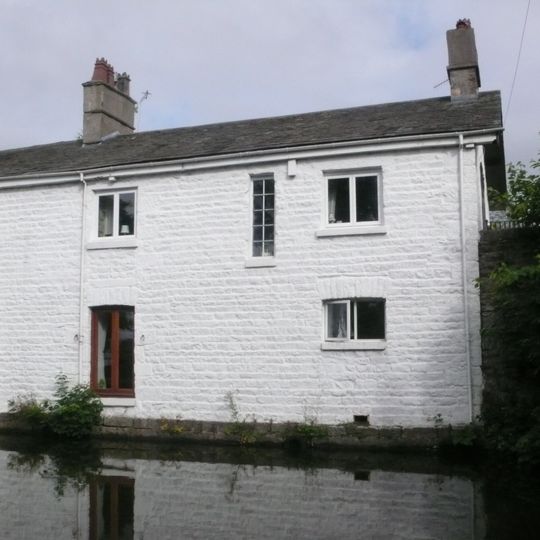 1 and 3, Hest Bank Lane