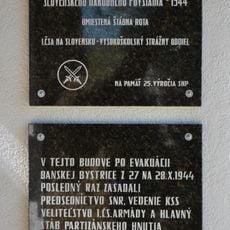 Hotel, tabuľa pamätná I.