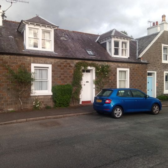 Holmbury, 8 Beechgrove, Moffat