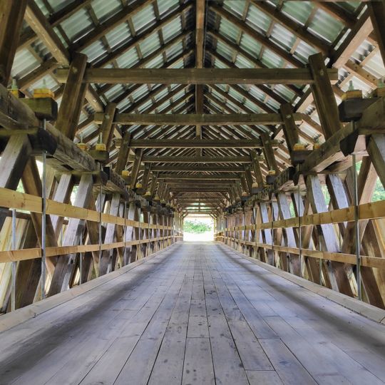 Spodnji Log Wooden Bridge