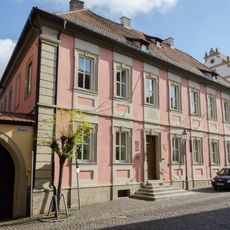 Ehemaliges Rentamtsgebäude und Wohnhaus, Elternhaus Friedrich Rückerts, jetzt Finanzamt