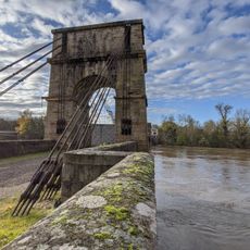 Suspension bridge over the Allier at Parentignat