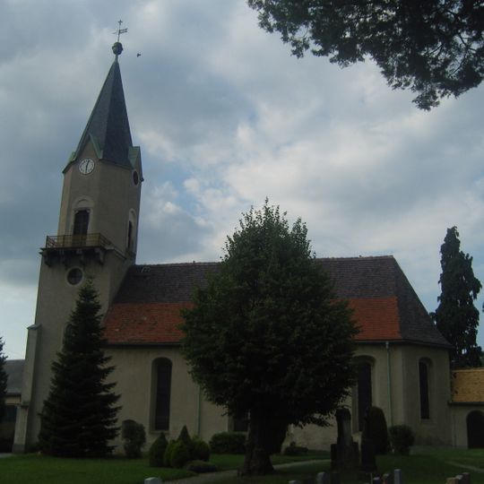 Evangelische Pfarrkirche und Kirchhof Hauptstraße