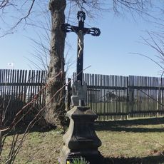 Kříž u silnice v Horách