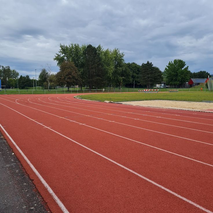 Stade d'athlétisme Marie-José Pérec