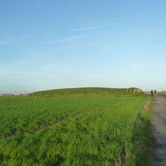 Tumulus à Sainghin-en-Mélantois