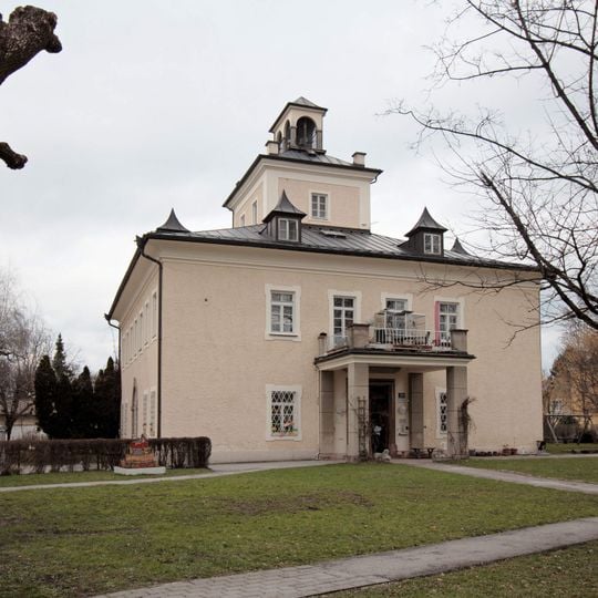 Parochial House Salzburg-St. Elisabeth