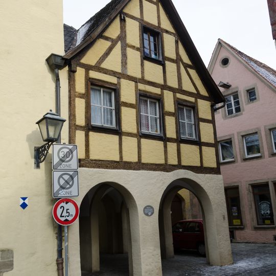 Ellinger Straße 12