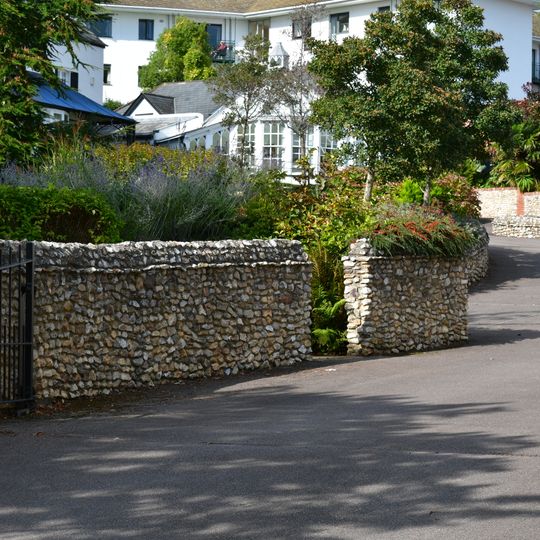 Conservatory Of Cedar Shade Hotel