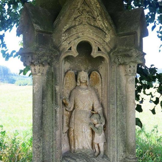 Kamenný kříž v poli jižně od Želech