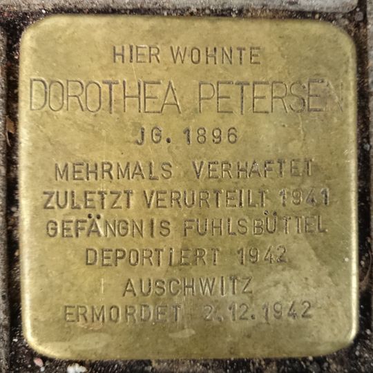 Stolperstein en memoria de Dorothea Petersen