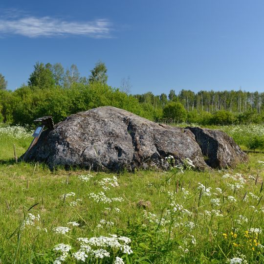 Kalevipoja lingukivi
