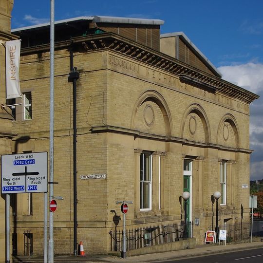 Friendly And Trades Club
