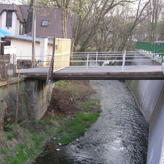 Most přes Botič k domu Záběhlická čo. 106