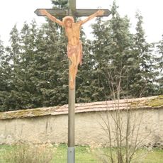 Kříž u kostela sv. Petra a Pavla v Tasově