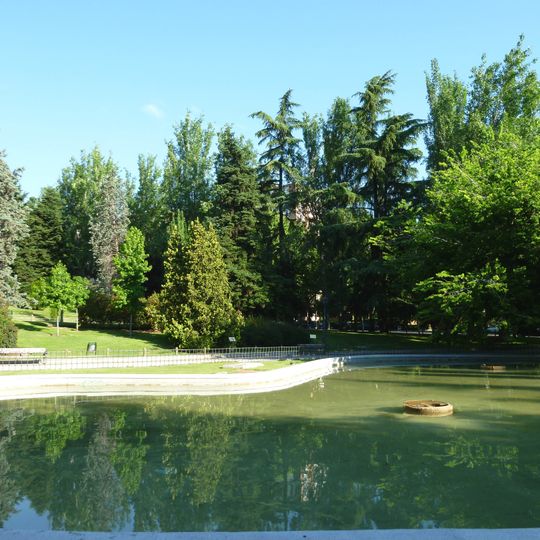 Estanque grande del parque de Berlín, Madrid