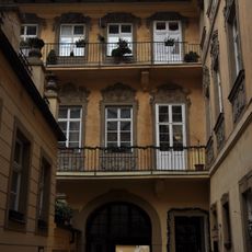 Dům U Zlatého jelena