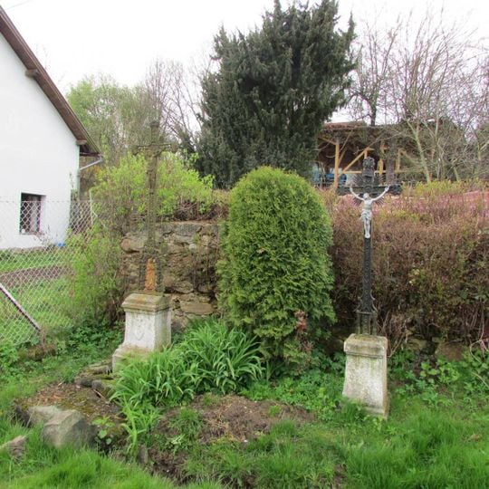 Kříž v lokalitě U Mlýna na jižním okraji Rynárce