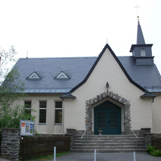 Methodisten-Kirche, mit Vorgarten und Einfriedungspfeilern Tannenstraße 4