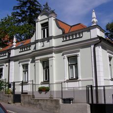 Vila a záhrada, záhrada