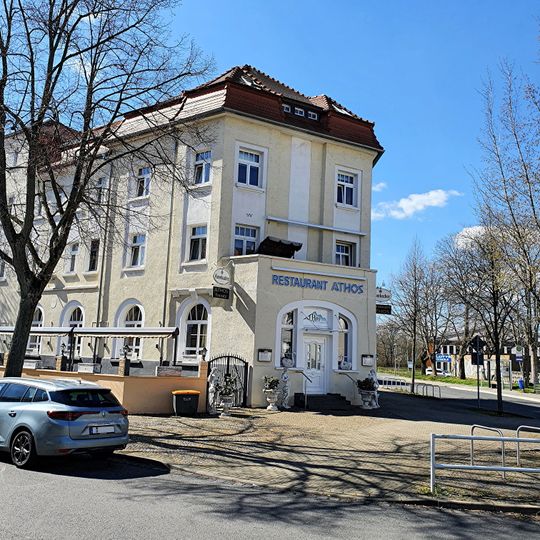 Ernst-Guhr-Straße 1