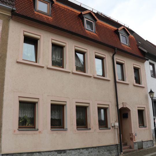 Wohnhaus in geschlossener Bebauung Friedensstraße 19