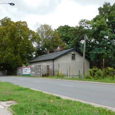 Budynek robotników najemnych folwarku przy ulicy 1 Sierpnia 11