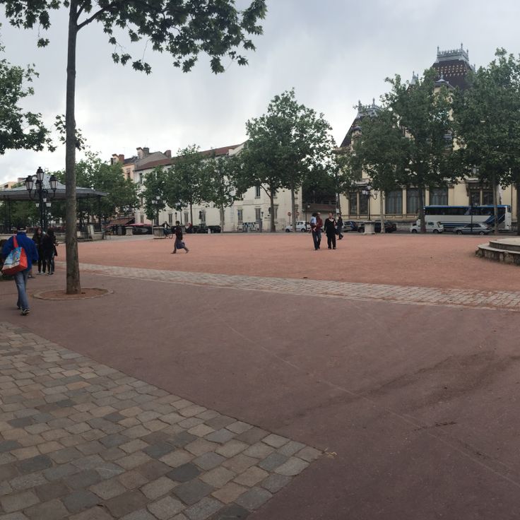 Place Ambroise Courtois