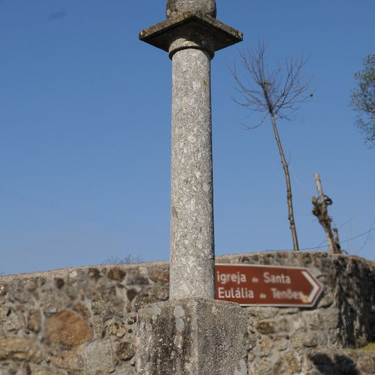 Cruzeiro de Tenões