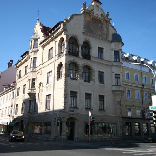Wohn- und Bürohaus, Gutenberghaus
