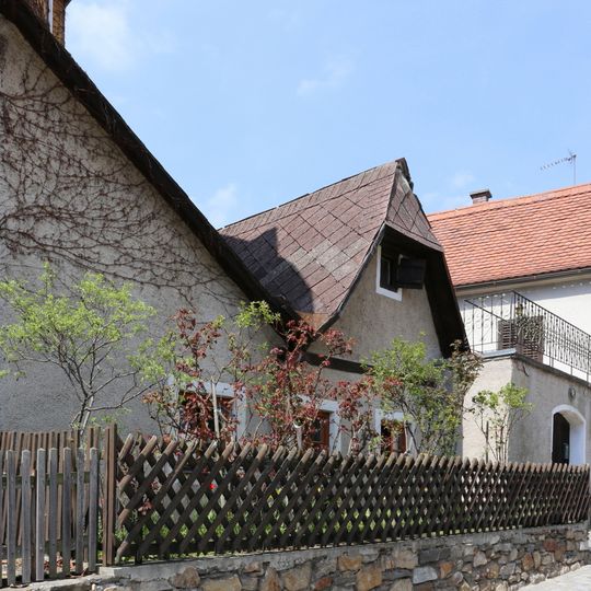 Winzerhaus und Stadtmauerteil