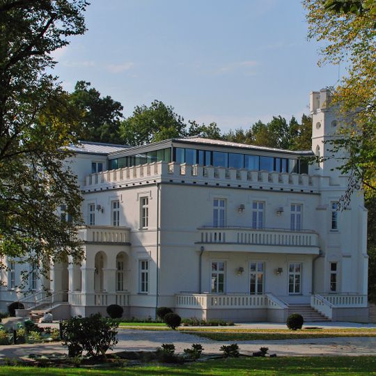 Manor in Cianowice Duże