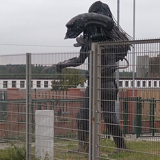 Socha „Vetřelec v Česku“