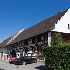 Multipurpose building (Hofzeile Brunnquell)