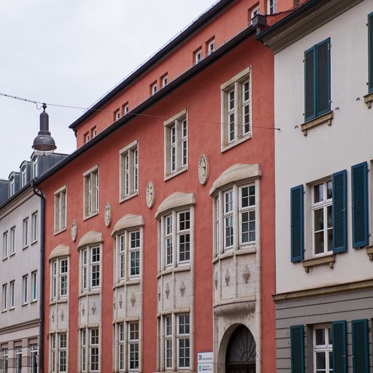 Wohn- und Geschäftshaus Maximilianstraße 36