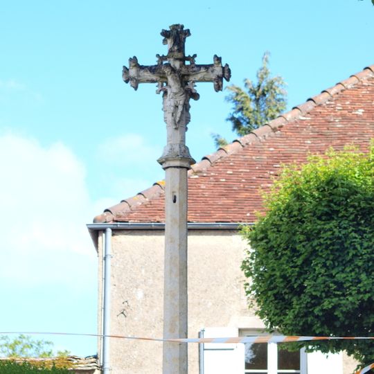 Croix et calvaire de Thoisy-le-Désert